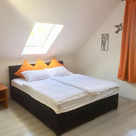 Flair Apartmanhaz Еґер Екстер'єр фото