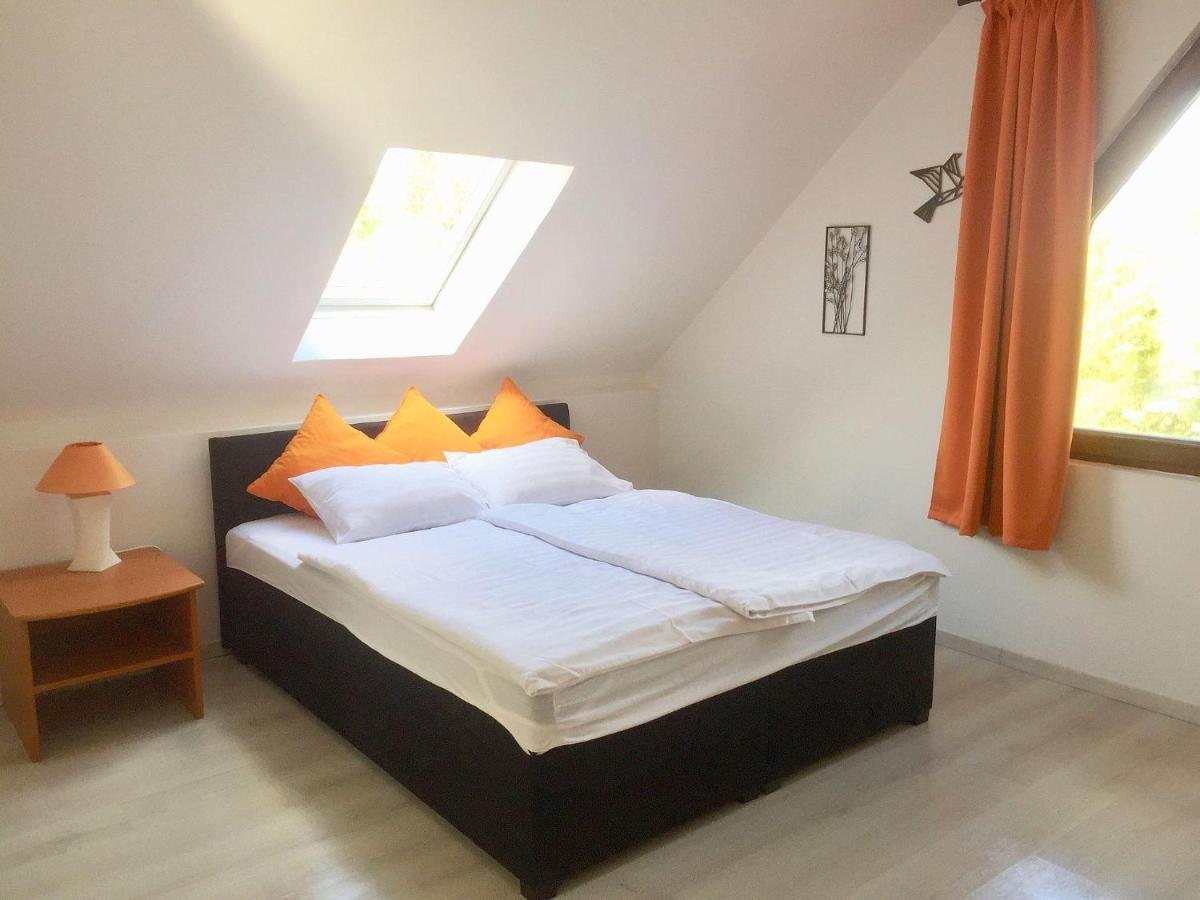 Flair Apartmanhaz Еґер Екстер'єр фото