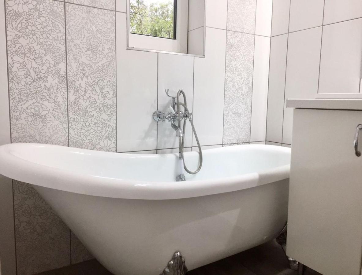 Flair Apartmanhaz Еґер Екстер'єр фото
